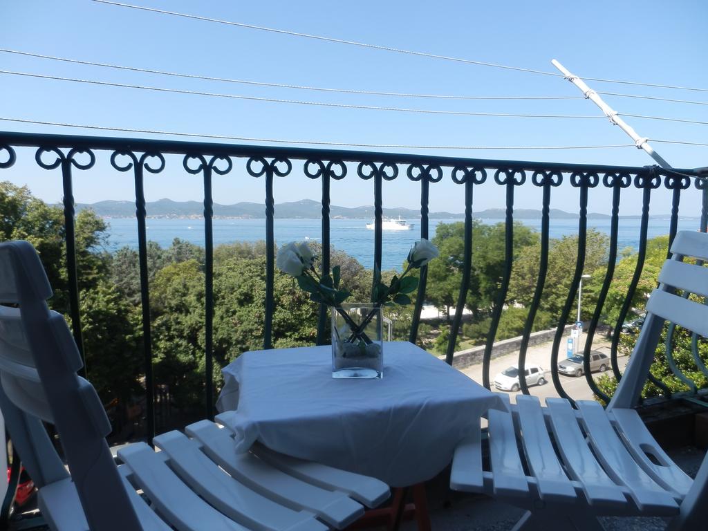 Vera Apartments With Sea View And Old Town View Zadar Quarto foto